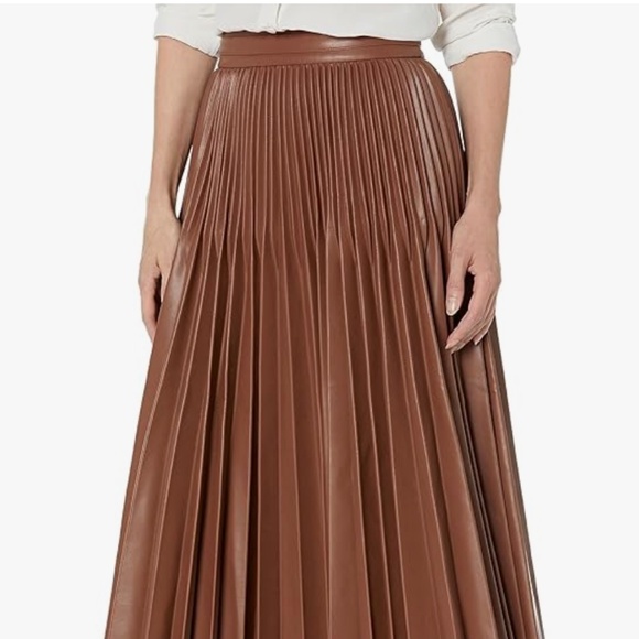 BCBGMAXAZRIA Caramel  Faux Leather Pleated Skirt with Back Zipper NWT - Picture 3 of 4